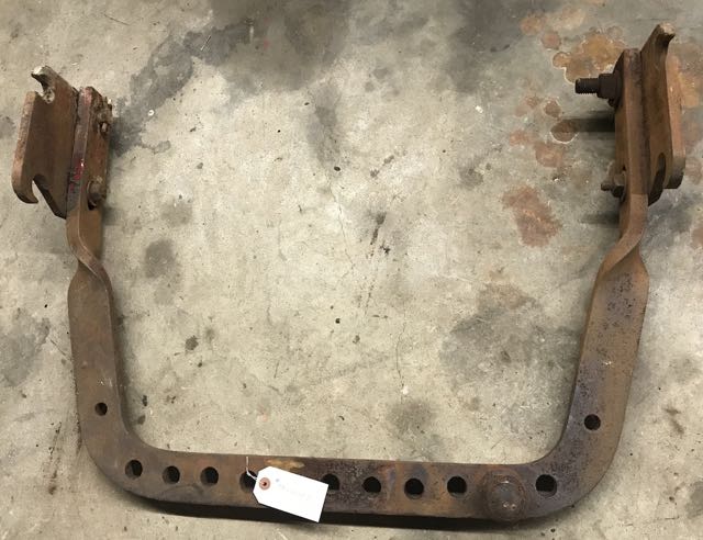 #TFS00117
Drawbar & Hangers
Fits: Farmall A, SA, 100, 130, 140
Good, Used
$75