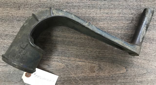 #TFS00087
Fairbanks Morse Hit/Miss Engine Hand Crank.  2-3/8 In hole, 9 In Crank center to handle center.
Fits: Fairbanks Morse Hit/Miss Engine.  (Z?)
Nice Used
$40