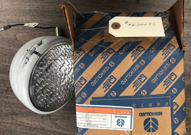 #TFS00052
Headlight, Ford #310066F, 6V
Fits: Ford, 9N, 2N, 8N, NAA, 600, 800, others
NOS
$30